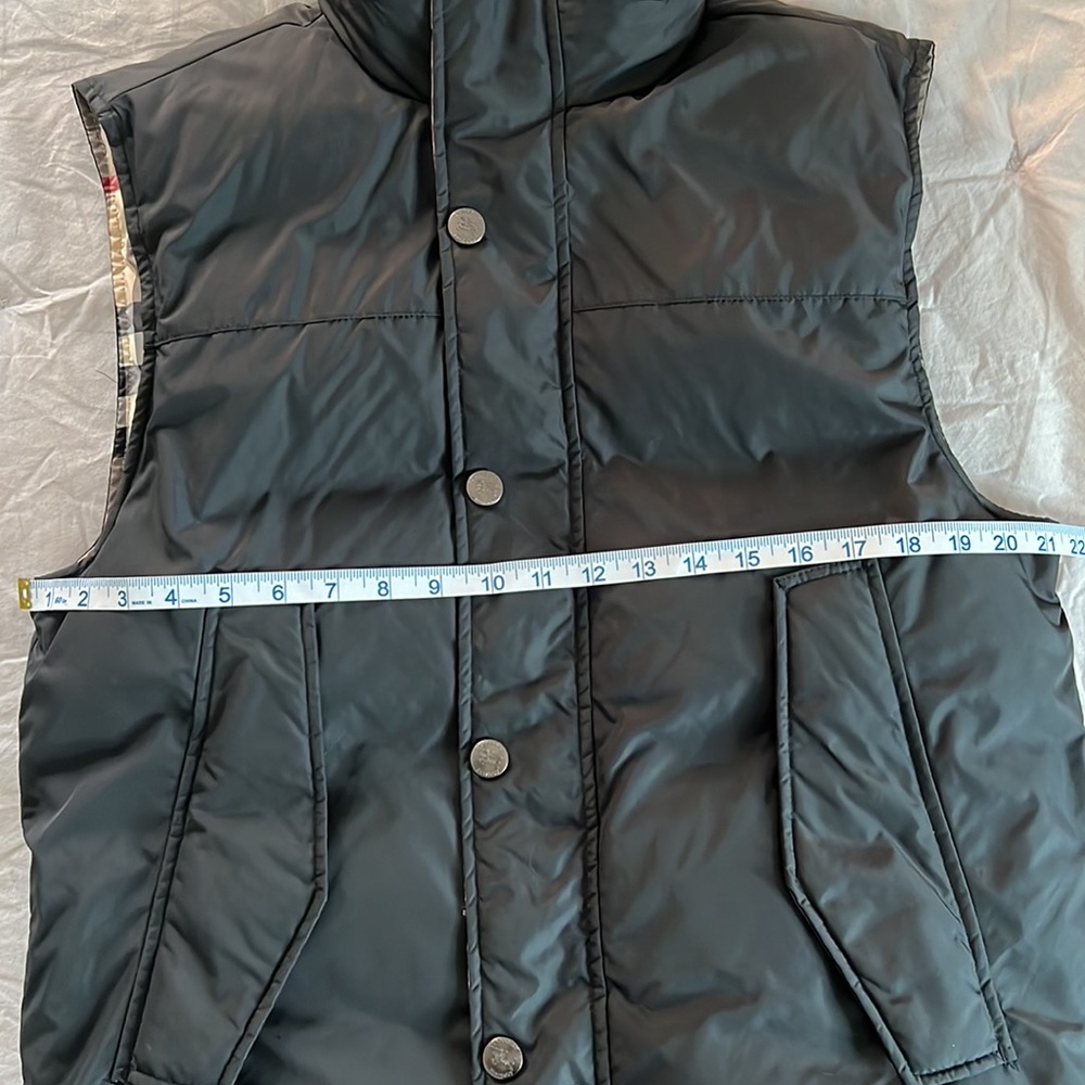 Burberry Black Vest with Beige Check Lining - Picture 11 of 13